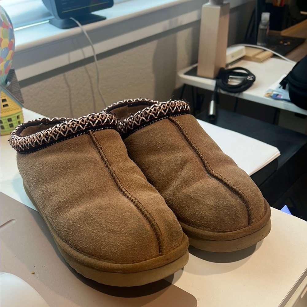 Cozy Tan Women's Slippers